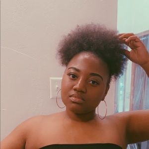 Meet your Posher, Valerie